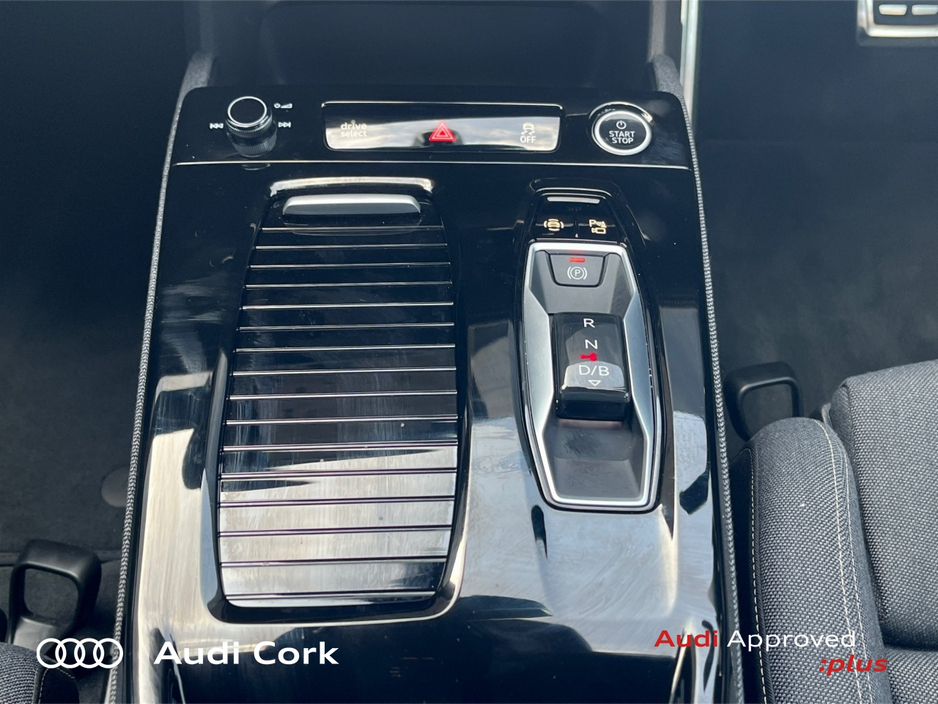 2025 Audi A6 Avant e-tron AVANT E-TRON PERFORMANCE S-LINE AUTOMATIC €73,995