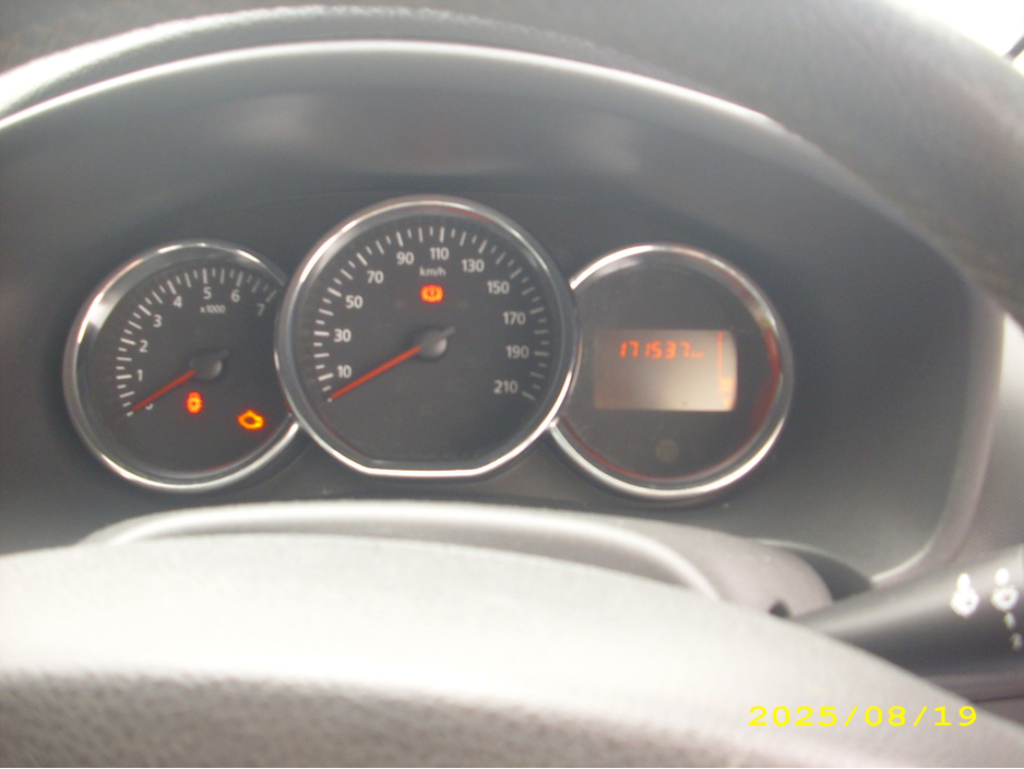 2013 Dacia Sandero SIGNATURE TCE 90 4DR €4,250