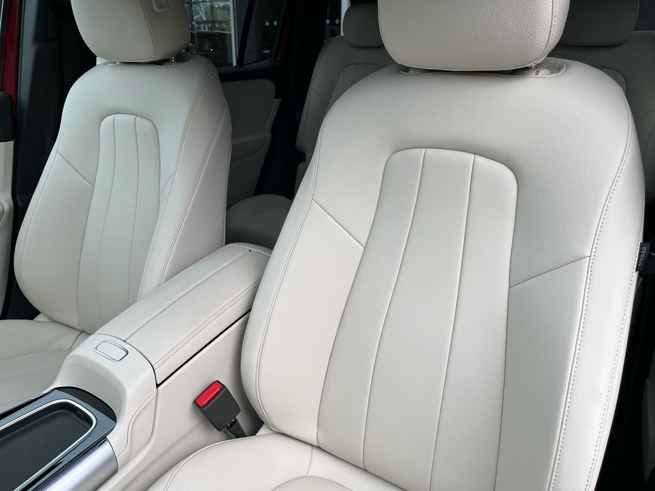 2025 Mercedes-Benz GLB 200D Progressive Line 7 Seater SUV *Saving €12,134 from New* €59,950