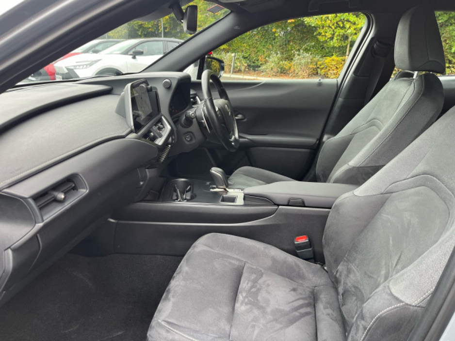 2024 Lexus UX 250 H 300E EV 201BHP 5DR AUTO €35,950