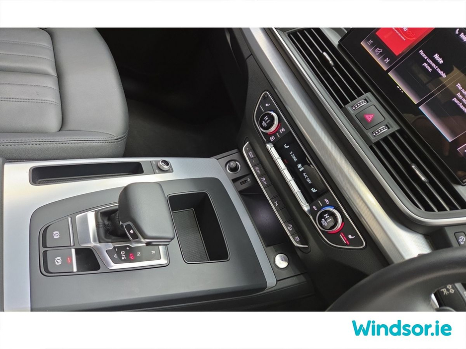 2024 Audi Q5 35 TDI 163HP S tronic SE €55,995