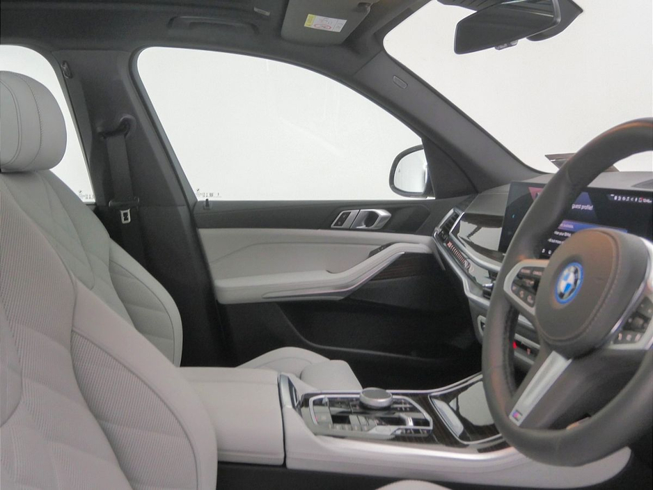 2026 BMW X5 xDrive50e M Sport €105,500
