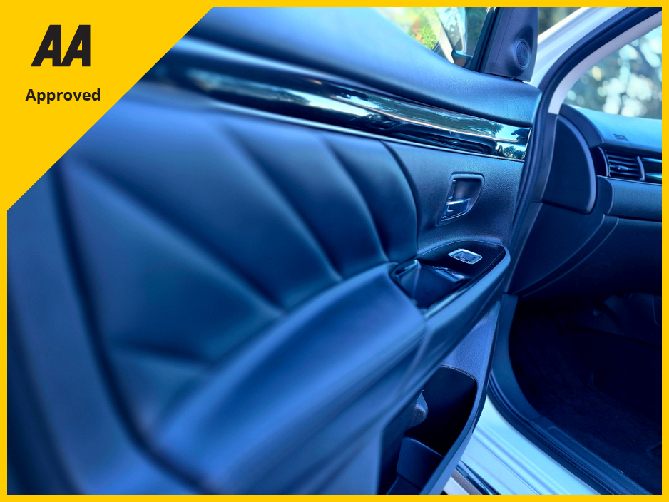 2020 Mitsubishi Outlander PHEV+4WD+AUTO €26,995