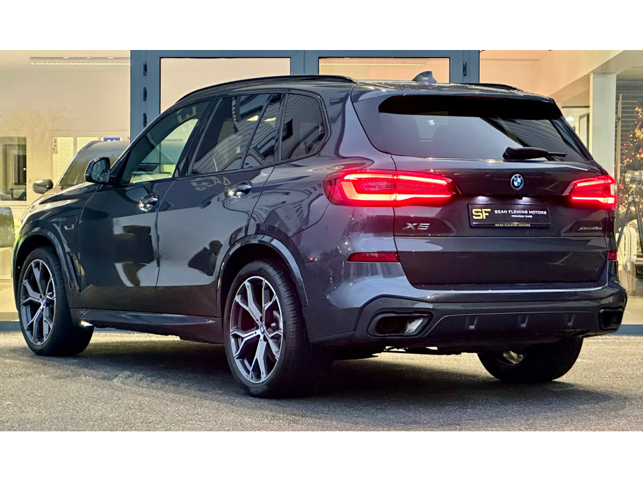 2022 BMW X5 XDRIVE45E M SPORT AUTO €56,950
