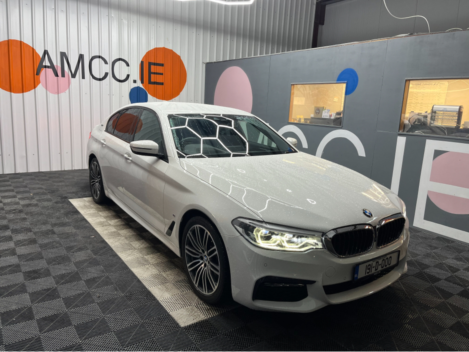 2019 BMW 5 Series €26950! 2019 BMW 530E M-SPORT iPERFORMANCE 2.0 AUTOMATIC/ CRUISE CONTROL / 360° PARKING CAMERA / ELECTRIC MEMORY & HEATED SEATS / REAR HEATED SEATS / PADDLE SHIFTERS €26,950