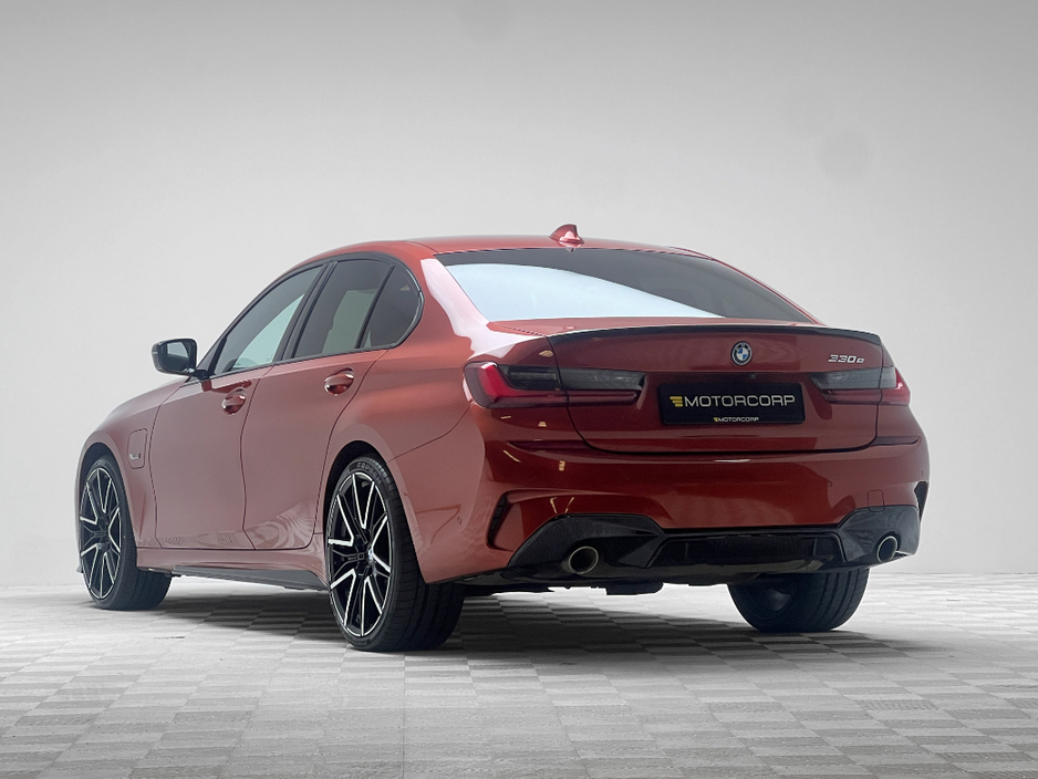 2022 BMW 3 Series 330E M SPORT €27,990