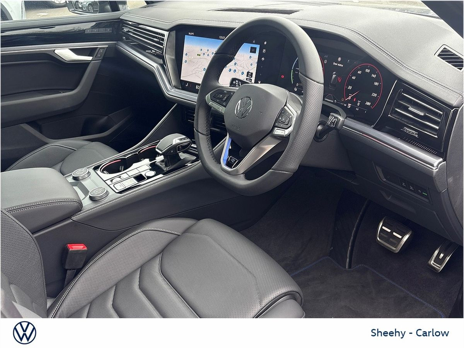 2025 Volkswagen Touareg 3.0TSI R PHEV 462HP €94,950