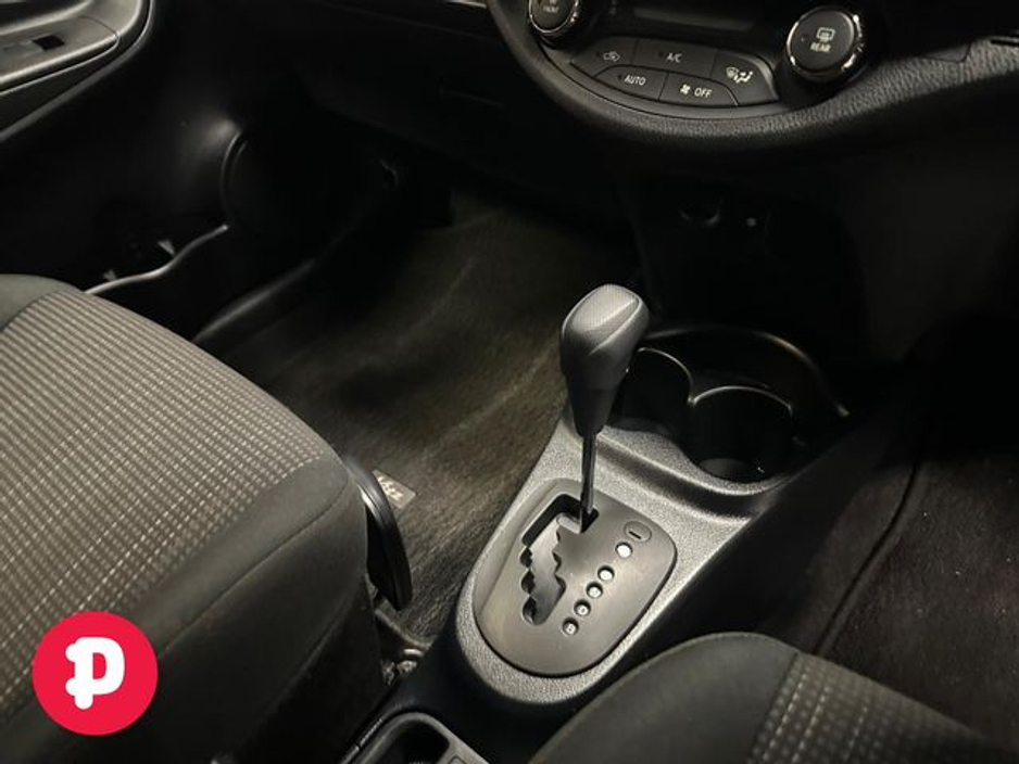 2019 Toyota Vitz F Hybrid Auto - Straight Sale Discount / 12 Months Warranty €13,950