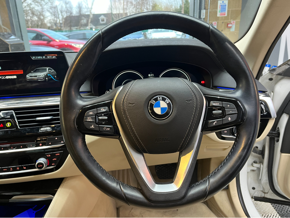 2018 BMW 5 Series €23950! 2018 BMW 530E LUXURY iPERFORMANCE 2.0 AUTOMATIC / CRUISE CONTROL / 360° CAMERA / PADDLE SHIFTERS / ELECTRIC MEMORY & HEATED SEATS €23,950