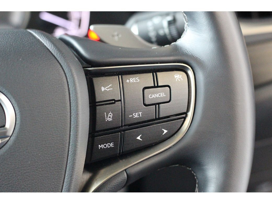 2020 Lexus ES 300 H 2.5 ES CVT 215BHP €30,899