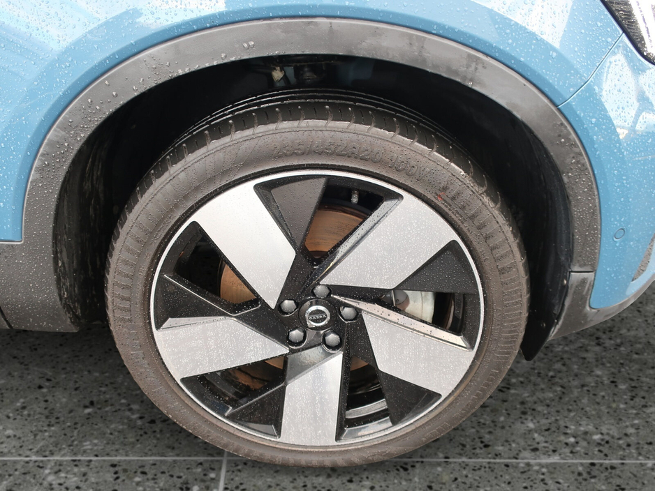 2023 Volvo C40 Recharge BEV 231hp Ultimate €32,995