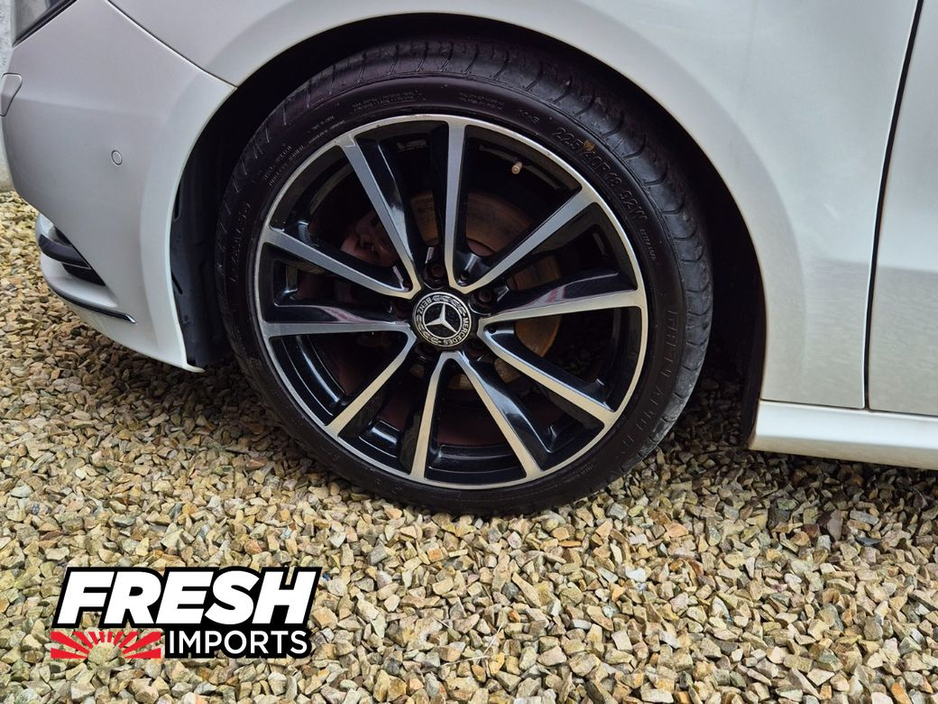 2014 Mercedes-Benz 180 *TOP SPEC MODEL*