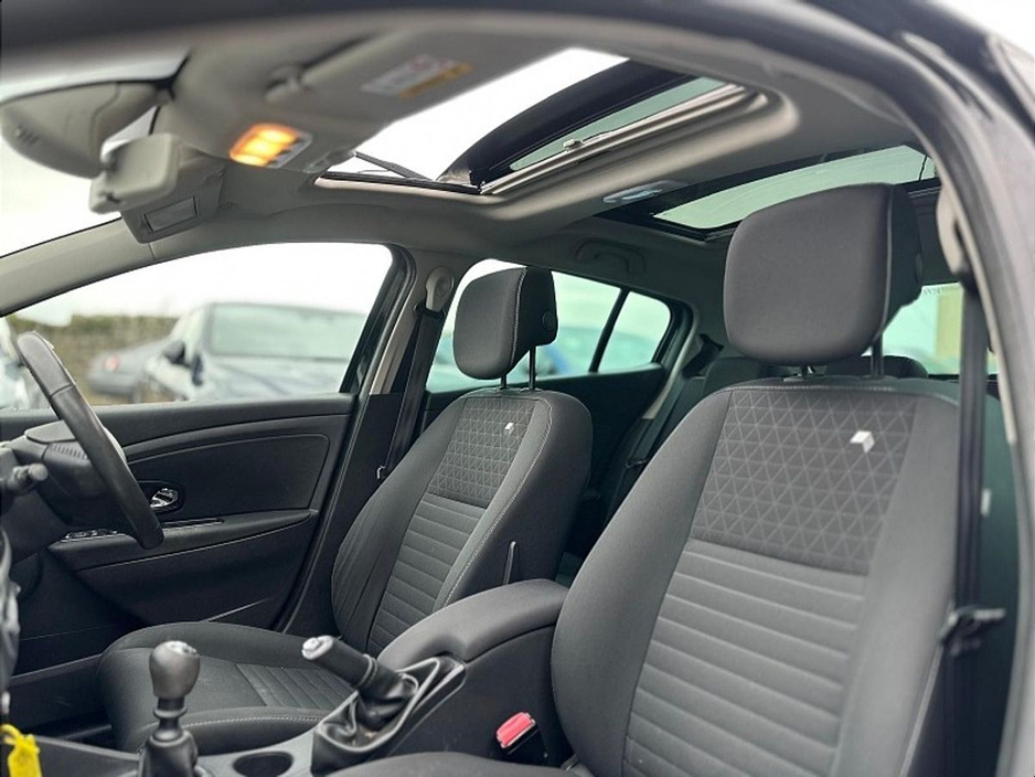 2016 Renault Megane 1.5 DCI 95 LIMITED (Straight Cash price) €6,950