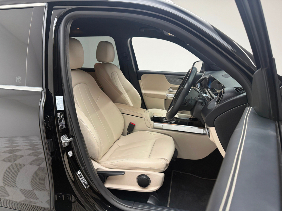 2023 Mercedes-Benz GLB GLB 200 €39,990