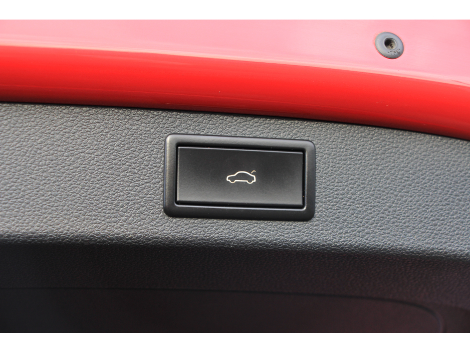 2018 Skoda Kodiaq DSG * Low KMs *Sunroof * 7 seats Huge spec €28,950