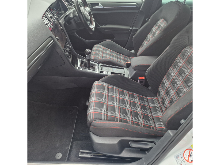 2017 Volkswagen Golf 2.0 TSI 3DR 230HP GTI €20,450