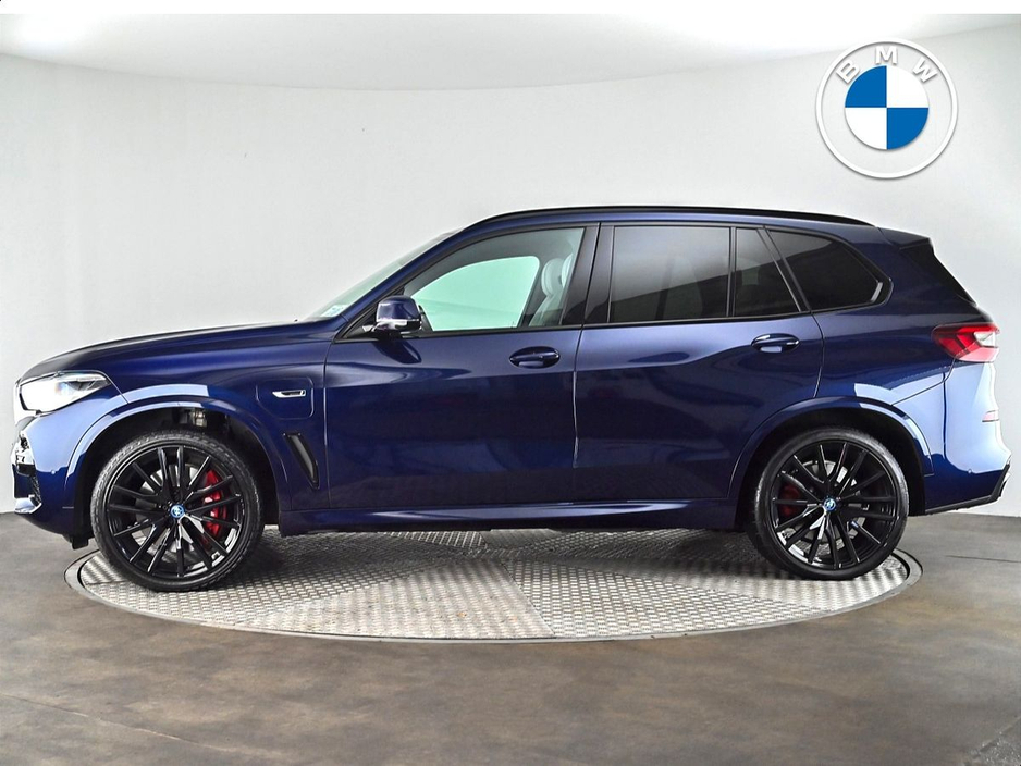 2023 BMW X5 xDrive45e M Sport €76,900