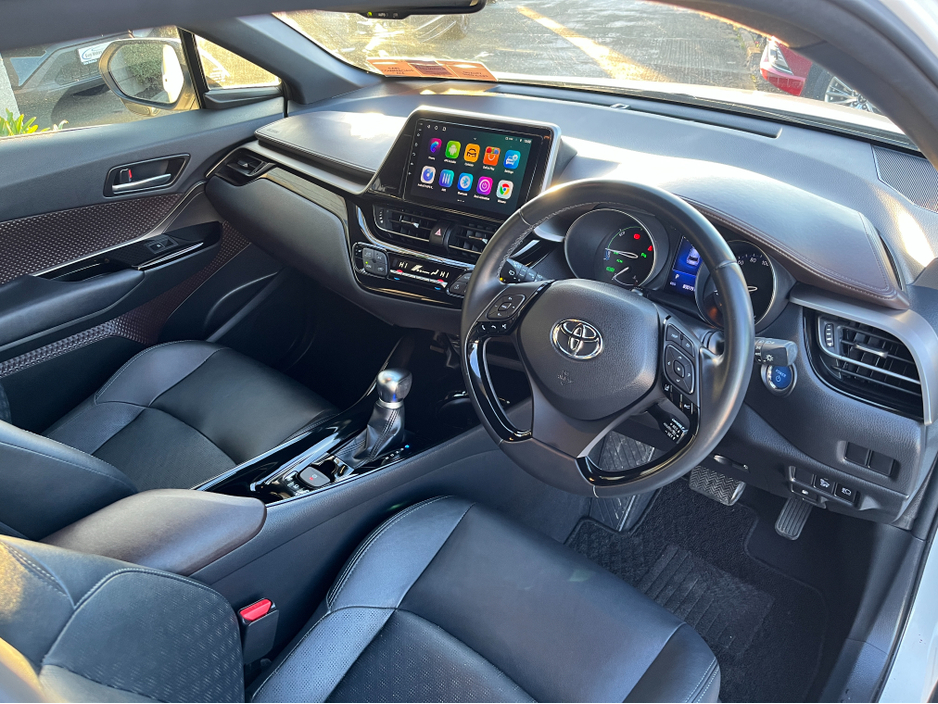 2019 Toyota C-HR SOL HYBRID AUTOMATIC 1.8 PETROL //HIGH SPEC//FULL LEATHER HEATED SEATS//KEYLESS ENTRY//REVERSE CAMERA// €20,950