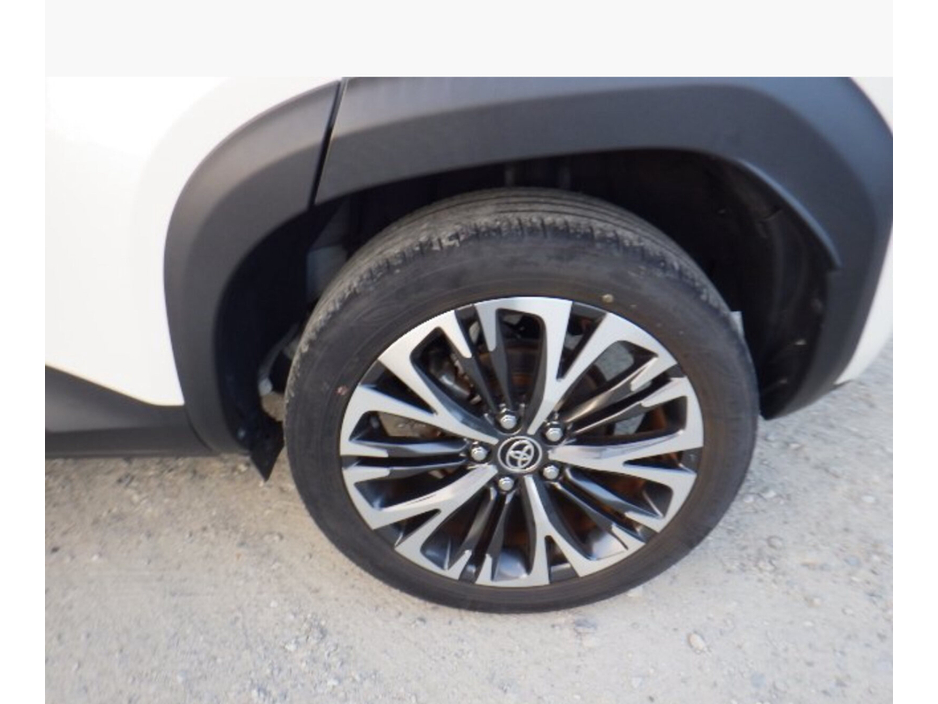 2021 Toyota Yaris Cross 1.5 Hybrid CVT Luna Sport €26,500