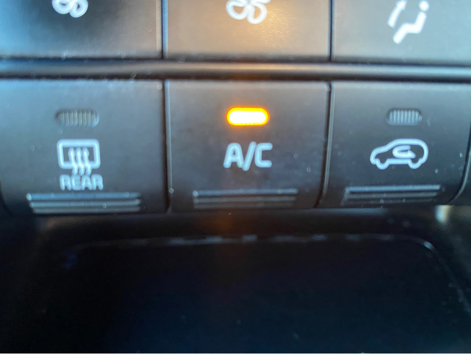 2017 Kia Carens OR RONDO EX 5DR €11,900