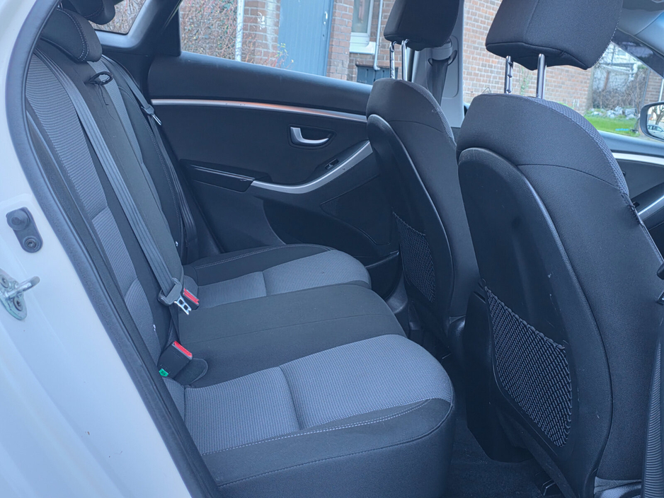 2016 Hyundai i30 1.6 Diesel Deluxe €6,999