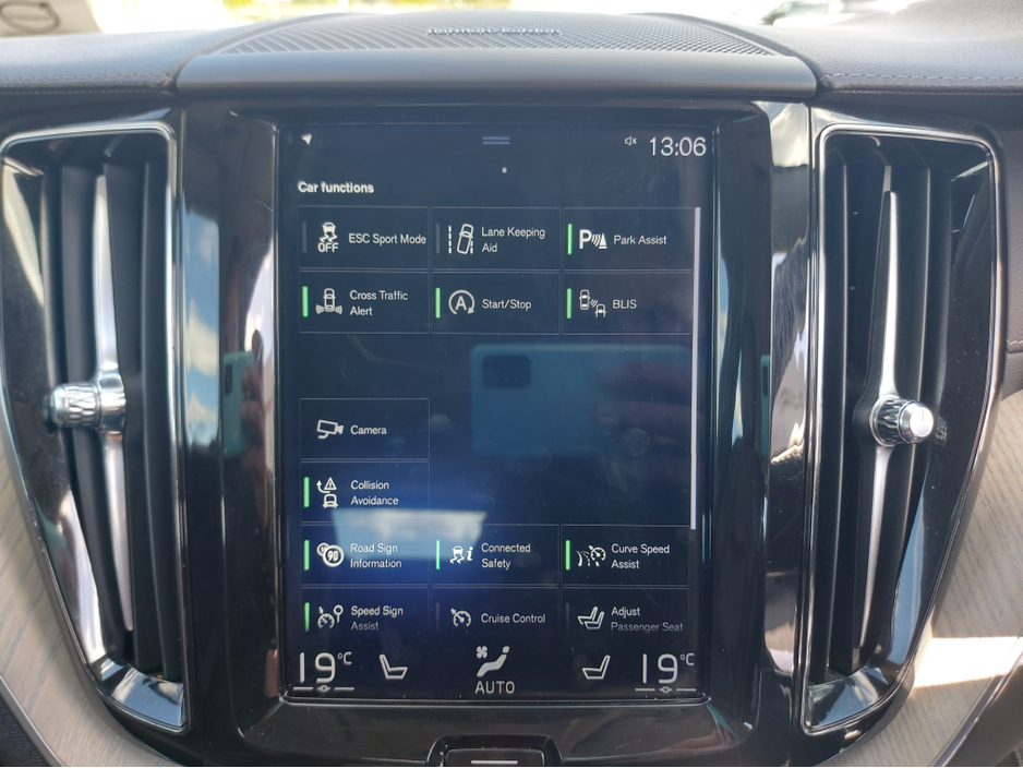 2020 Volvo XC60 D4 INSCRIPTION 5DR AUTO €39,950