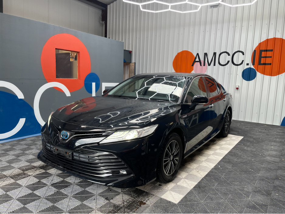 2017 Toyota Camry ONLY €19950 2.5 HYBRID / 75k KMs / REVERSE CAMERA , ADAPTIVE CRUISE & MORE €19,950