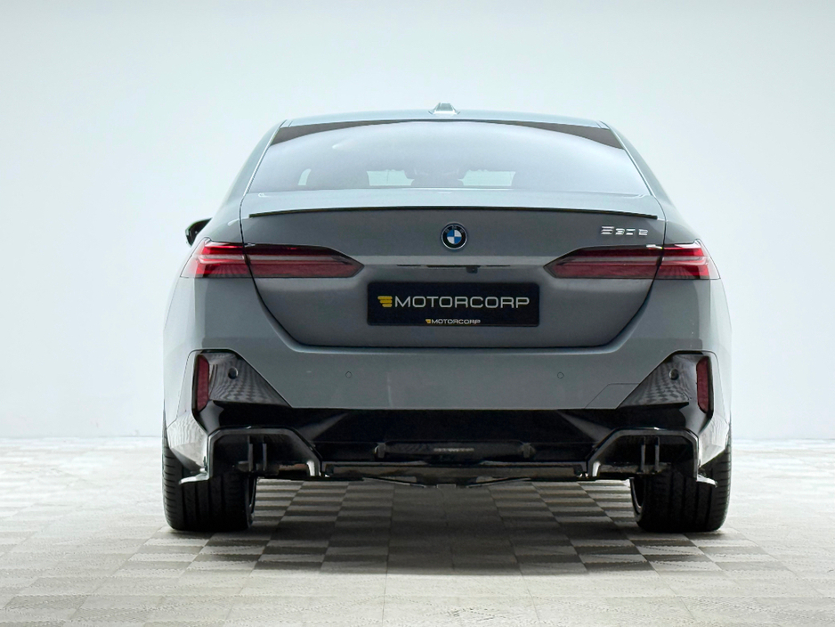 2025 BMW 5 Series 530E M SPORT €71,990