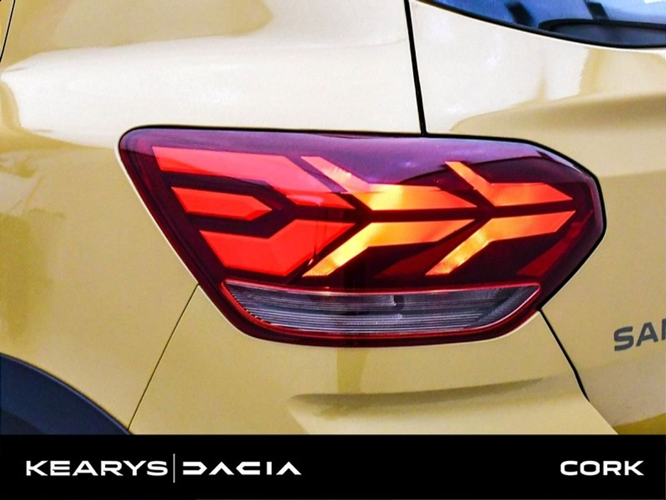 2025 Dacia Sandero Stepway Extreme TCe 90 GSR2 €23,990