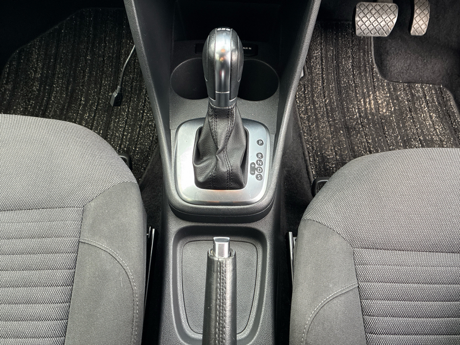 2014 Volkswagen Polo DBA-6RCBZ 5DR AUTO €10,950