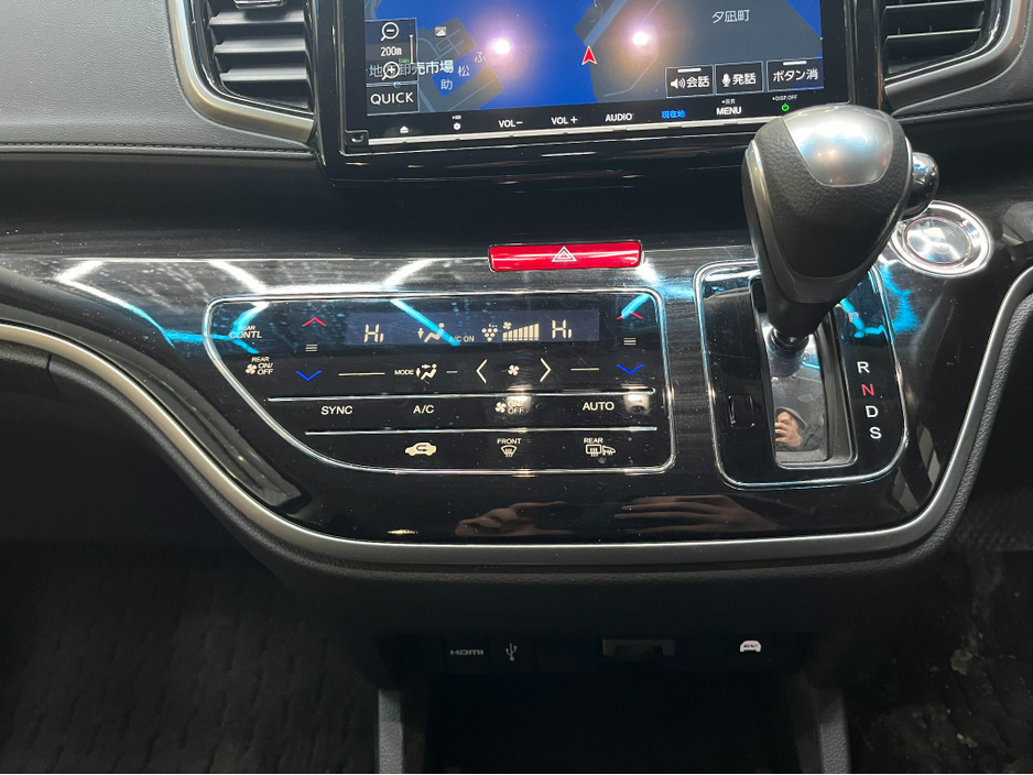 2019 Honda Odyssey €26950! 2019 HONDA ODYSSEY 7 SEATER AUTOMATIC HYBRID ABSOLUTE EX SENSING 2.0 AUTOMATIC / CRUISE CONTROL / 360° CAMERA / ELECTRIC HEATED SEATS / €26,950