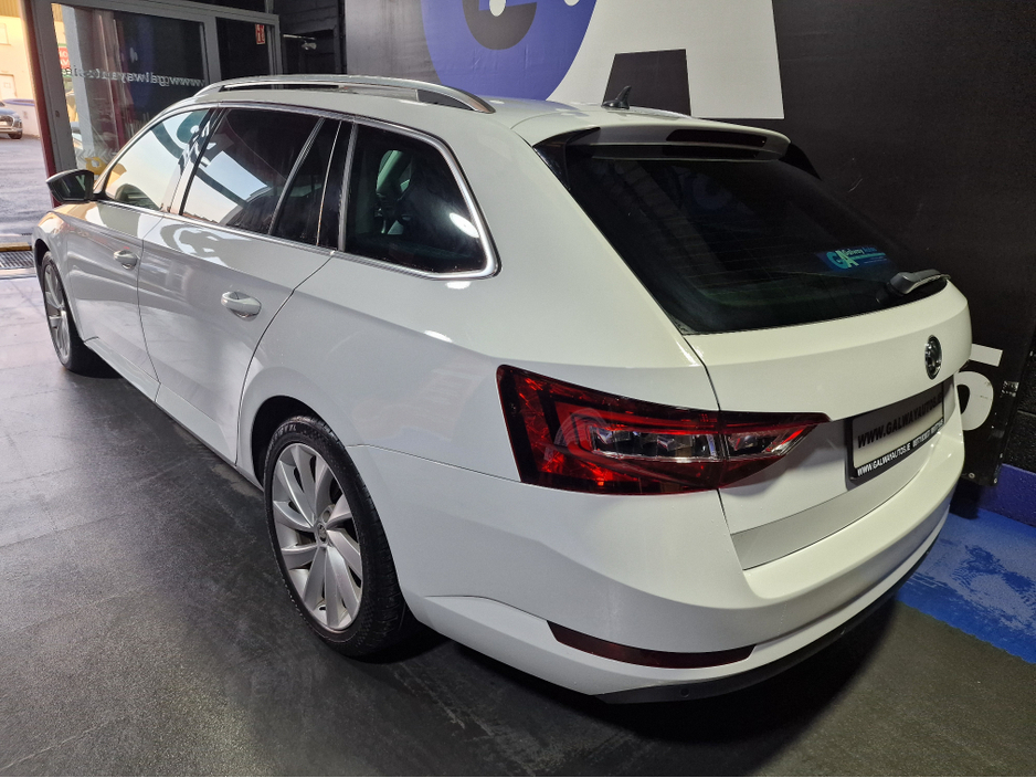 2017 Skoda Superb EXECUTIVE 2.0 TDI DSG-LOW MILEAGE €18,350