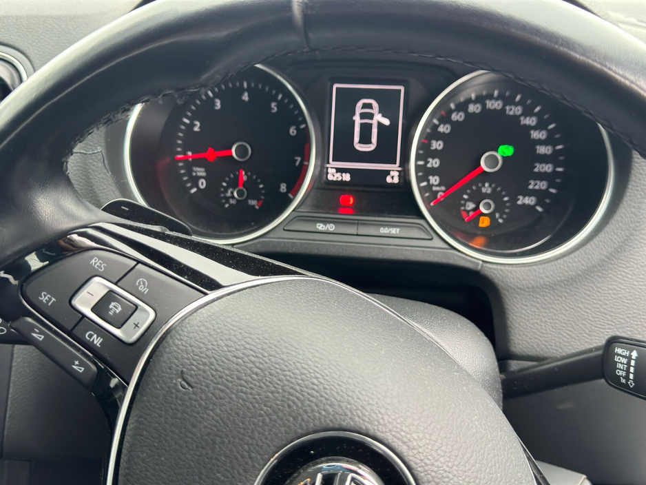 2015 Volkswagen Polo 1.2 TSI 5DR 90HP Comfortline + €10,999