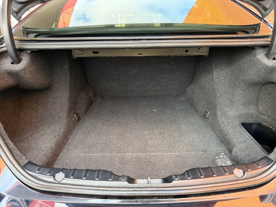 2012 BMW 5 Series 520D M Sport AUTO €9,950