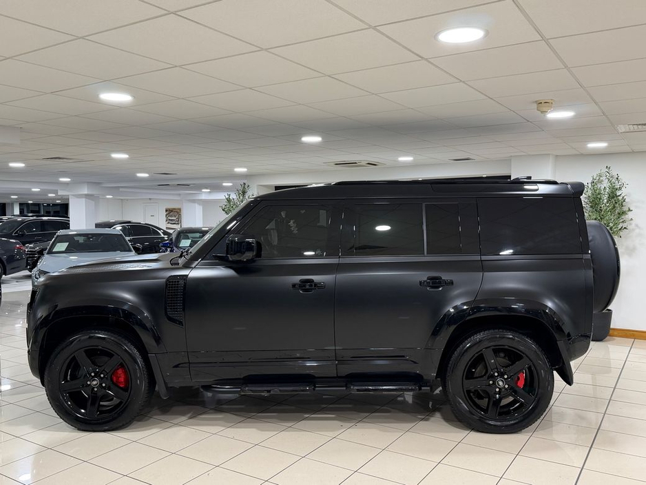 2023 Land Rover Defender 3.0 D300 SE COMMERCIAL 3 SEATER N1=LOW MILES//HUGE SPEC//1 OWNER=FULL LAND ROVER SERVICE HISTORY=TAILORED FINANCE PACKAGES AVAILABLE=TRADE IN'S WELCOM €59,995