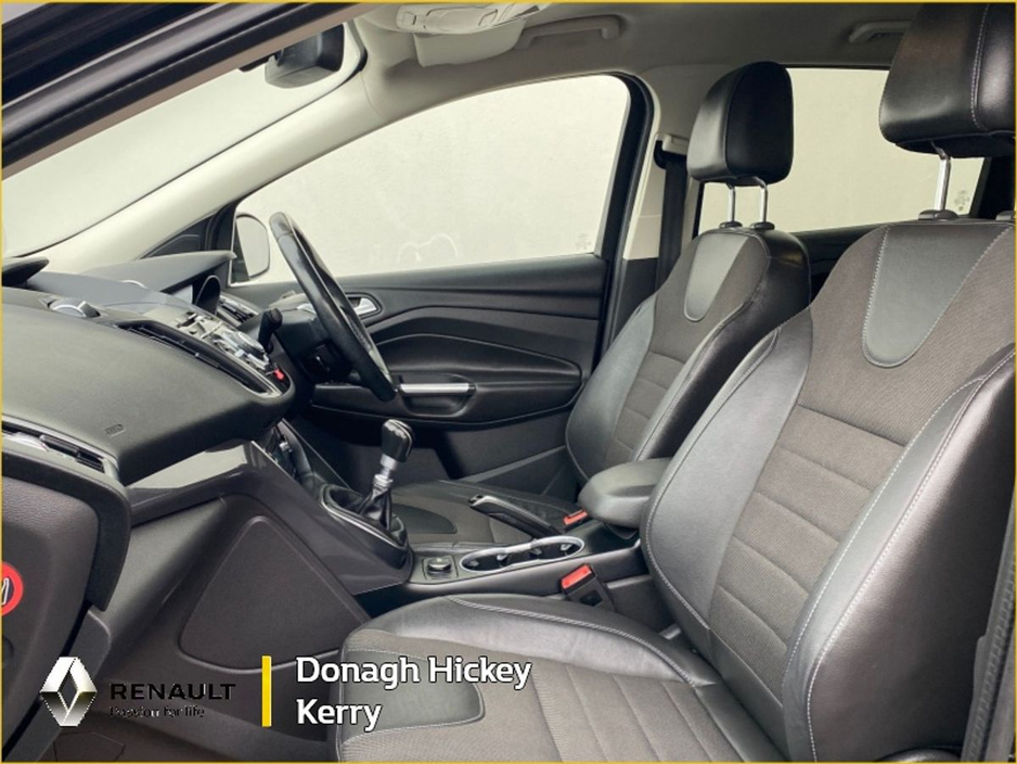 2015 Ford Kuga 2.0TDCI 120PS Titanium €13,450