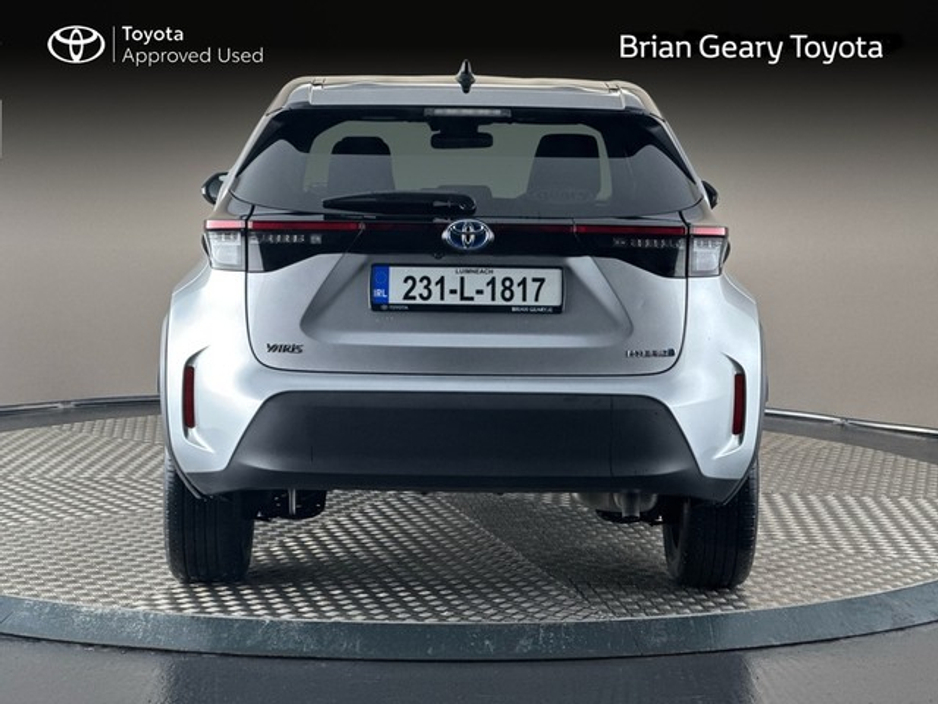 2023 Toyota Yaris Cross  €28,450