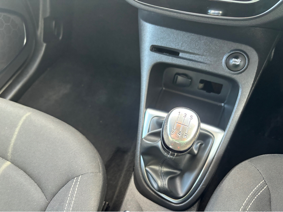 2021 Renault Captur ICONIC TCE 90 MY19 EVAP Finance Available own this car from €64 per week €14,999