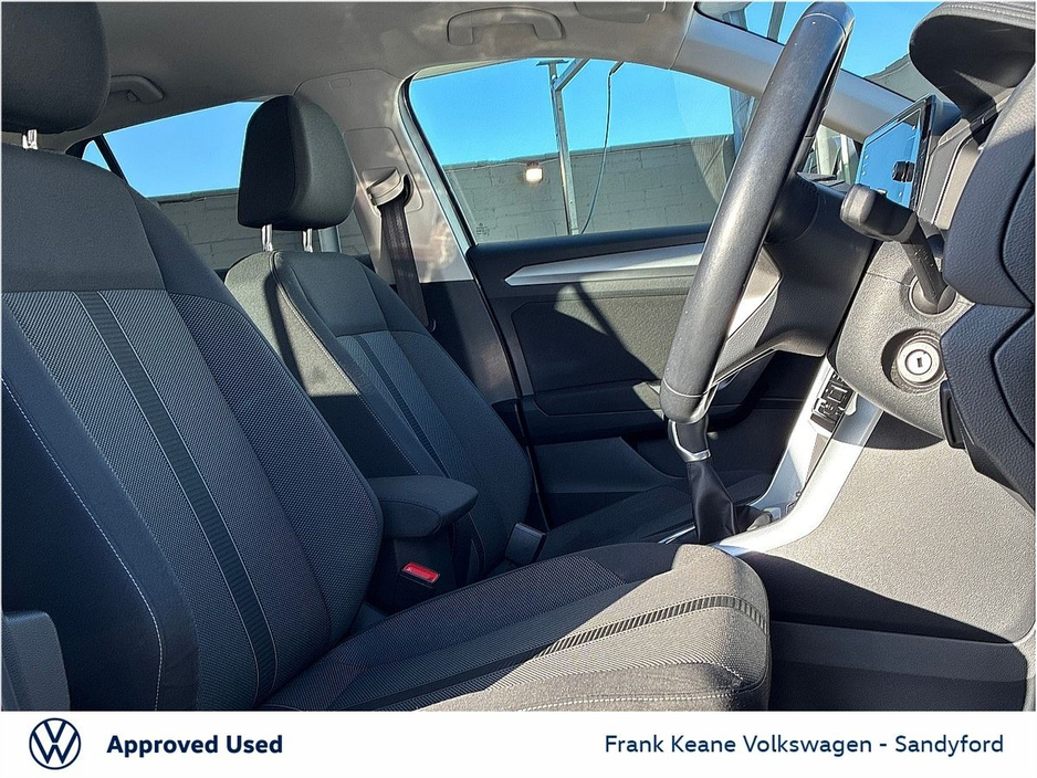 2022 Volkswagen T-Roc *Life* 1.0 TSI 110HP Manual @Frank Keane Volkswagen South Dublin €25,495