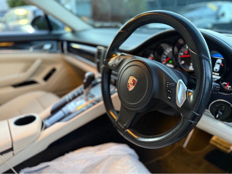 2014 Porsche Panamera PORSCHE PANAMERA 3.0 V6 FACELIFT 300BHP TURBO LOOK,SUNROOF ,HEATED SEATS ,REVERSE CAMERAS,SAT NAV ,PREMIUM TURBO LEATHER (rare) €29,840
