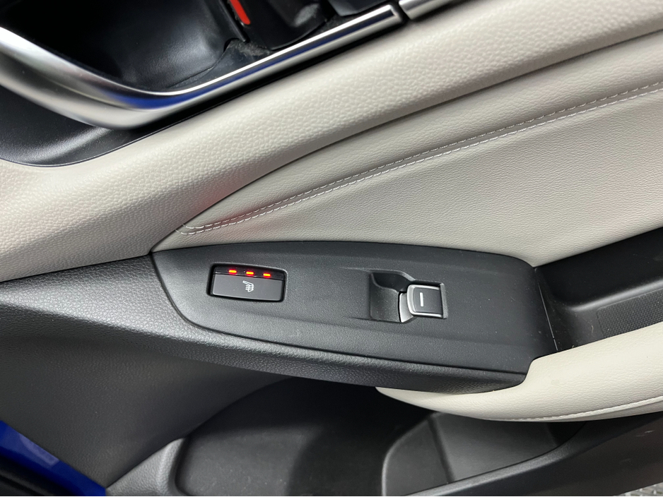 2020 Honda Accord €27950! 2020 HONDA ACCORD EX 2.0 AUTOMATIC / CRUISE CONTROL / REVERSE CAMERA / ELECTRIC MEMORY & HEATED SEATS / PANORAMIC SUNROOF / PADDLE SHIFTERS / APPLE CARPLAY €27,950