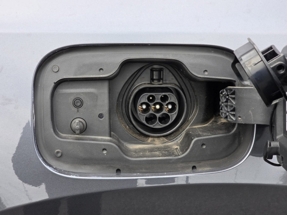 2024 Lexus RX 450h+ Premium Plus €74,895