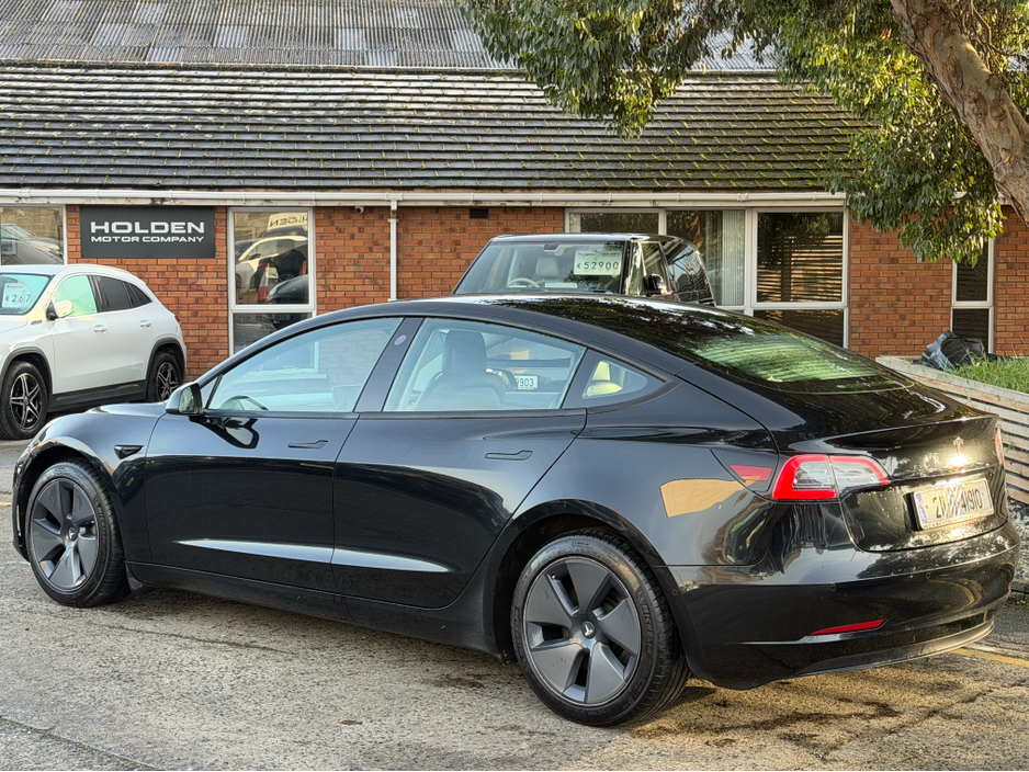 2021 Tesla Model 3 STANDARD PLUS...PAN ROOF €21,750