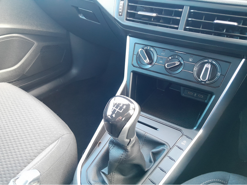 2022 Volkswagen Polo LIFE 1.0 TSI 95BHP MANUAL 5SPEED 5DR €18,400