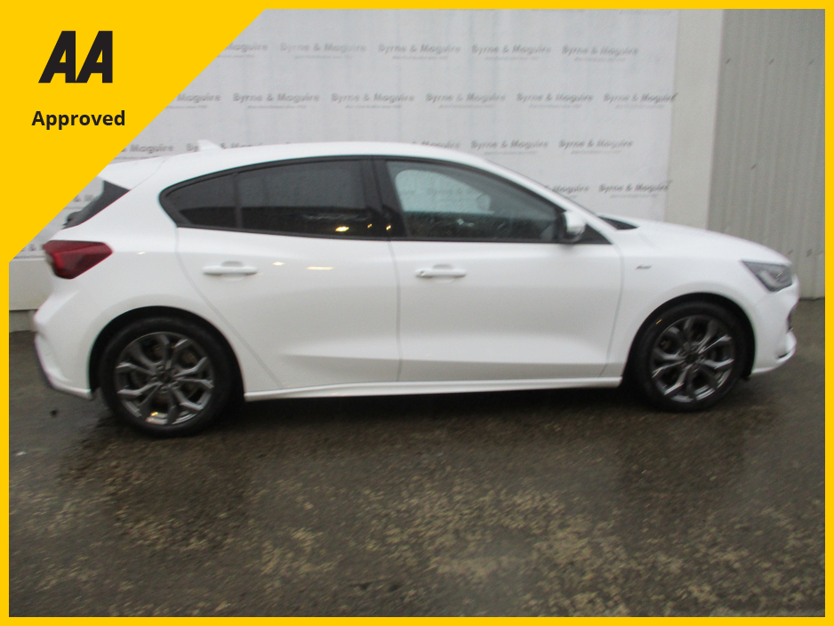 2023 Ford Focus ST-LINE 1.0 PETROL ONLY 49000 KM. FULLY SERVICED WITH 12 MONTHS WARRANTY AND 12 MONTHS AA COVER !!! €28,500