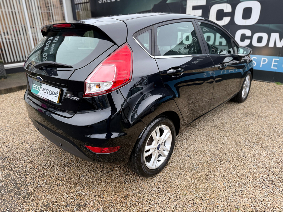 2016 Ford Fiesta ZETEC 1.5 TDCI - EXCELLENT MPGS - LOW MILES - LOW TAX (180 P/A) - NEW NCT TO 01/2028 ! €9,995