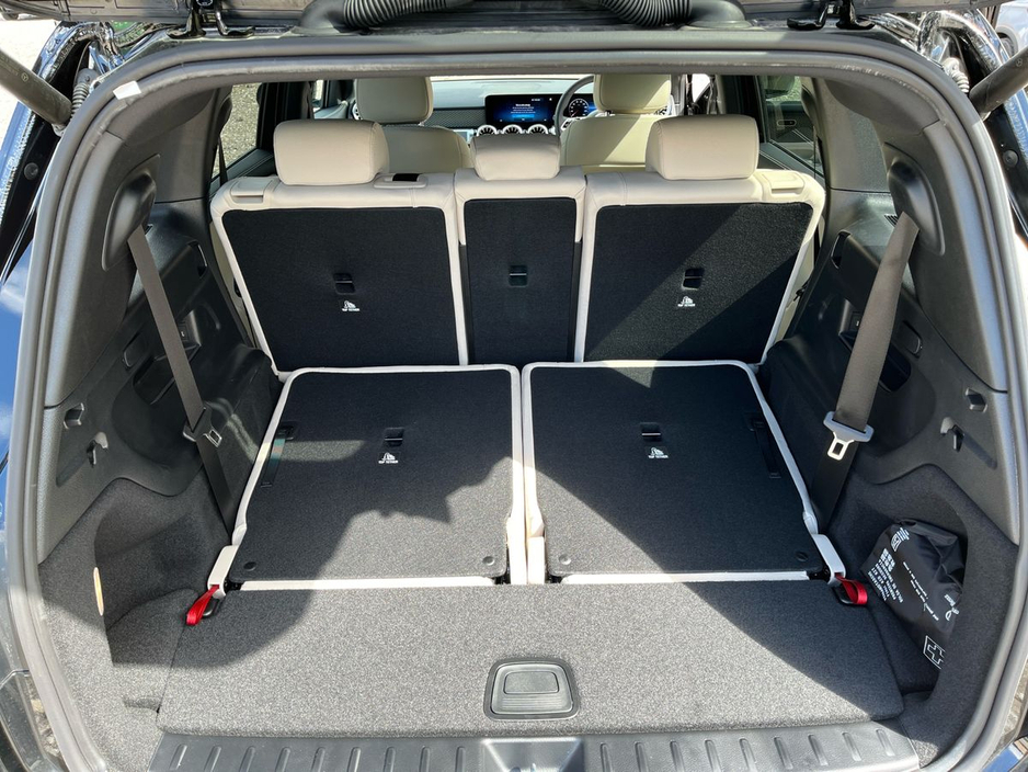 2025 Mercedes-Benz GLB 200 Progressive Plus 7 Seater SUV *Saving €12,779 from New* €58,950