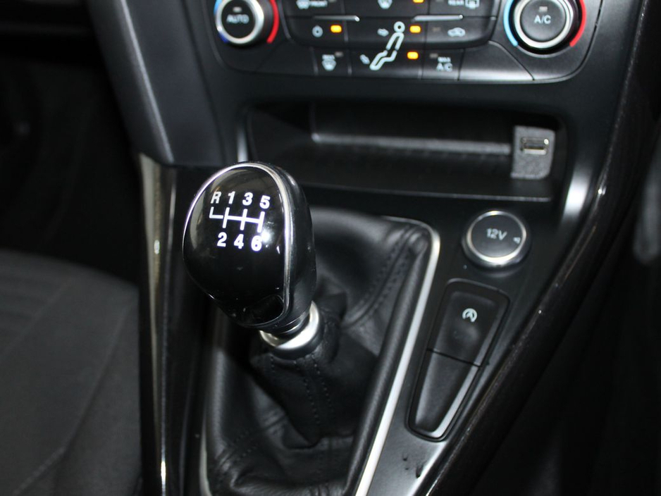 2017 Ford Focus Titanium1.5td 95PS 6SPD 4DR €12,250