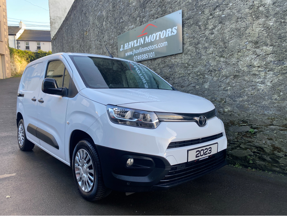 2023 Toyota Proace City City Icon L1 HDi 100 €15,995