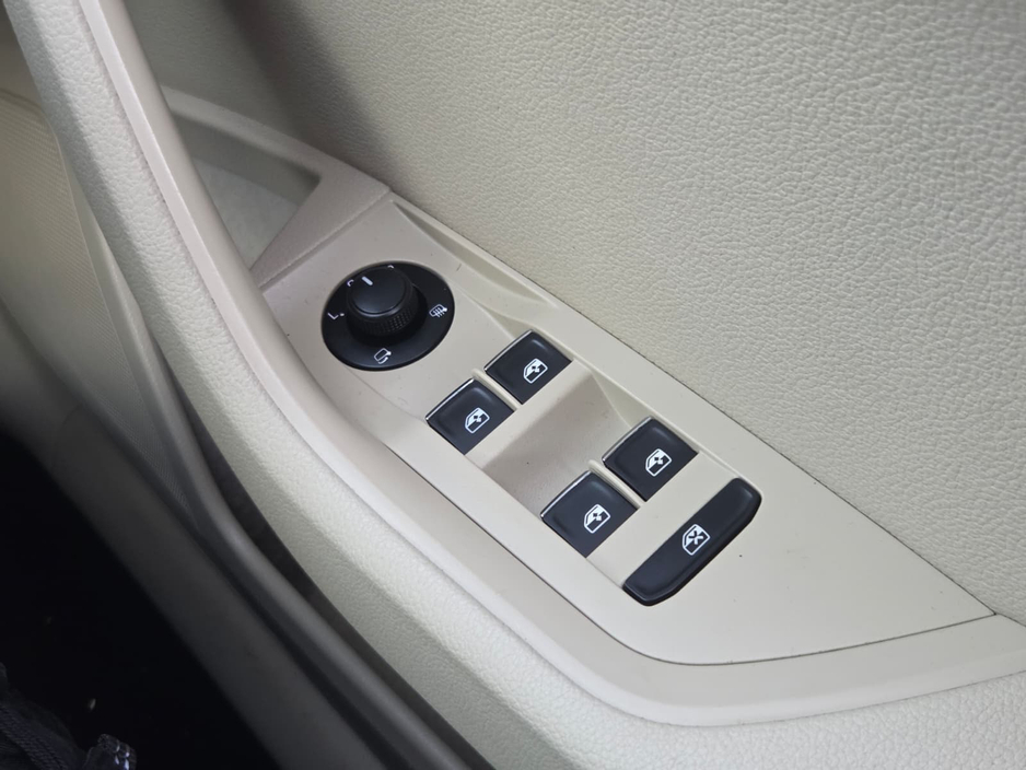 2016 Skoda Superb STYLE 2.0 TDI 190BHP DSG 4DR AUTO €10,950